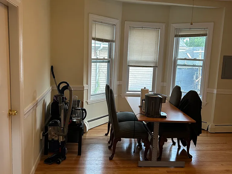 56 Mozart St #3 — Photo 2