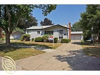 32248 Melton St photo 1