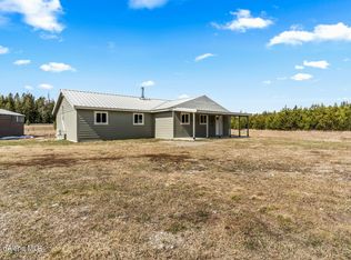 71 Vigs Dr, Athol, ID 83801