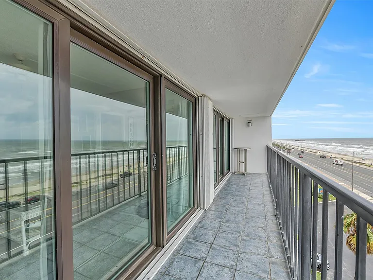 7310 Seawall Blvd #605 — Photo 22