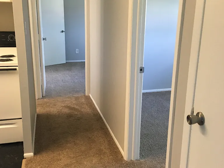 Valley York Apartments — Photo 35