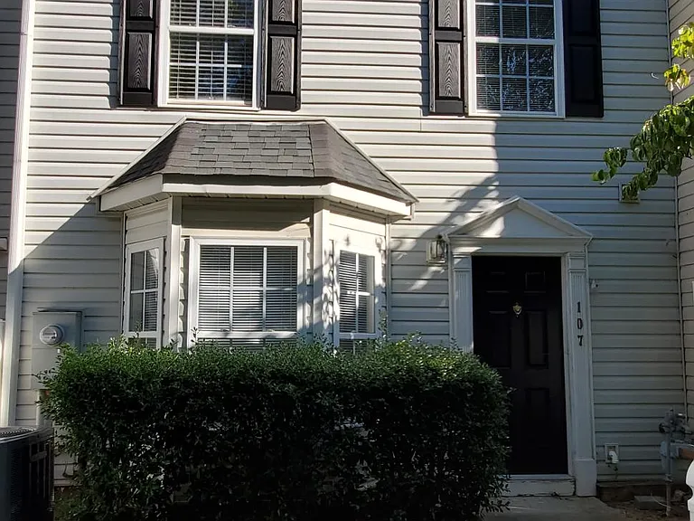 3020 Barrymore St #107 — Photo 1