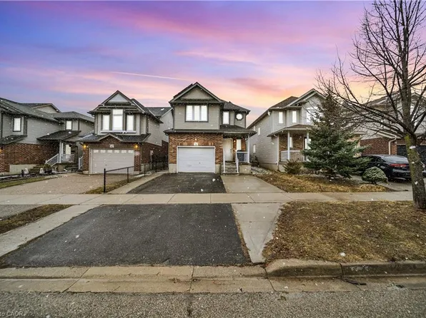 51 Seabrook Dr, Kitchener, ON N2R 1Y1