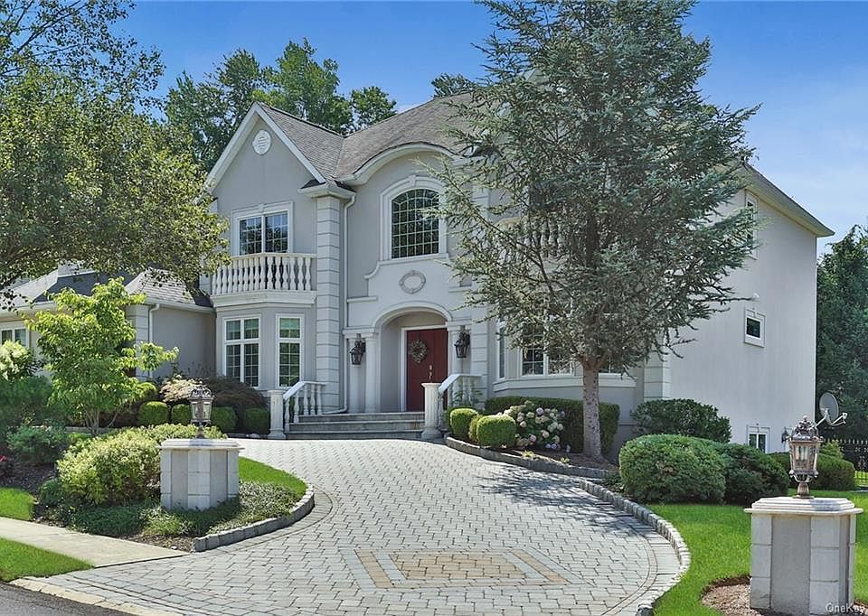 1st image of 18 King Arthur Ct