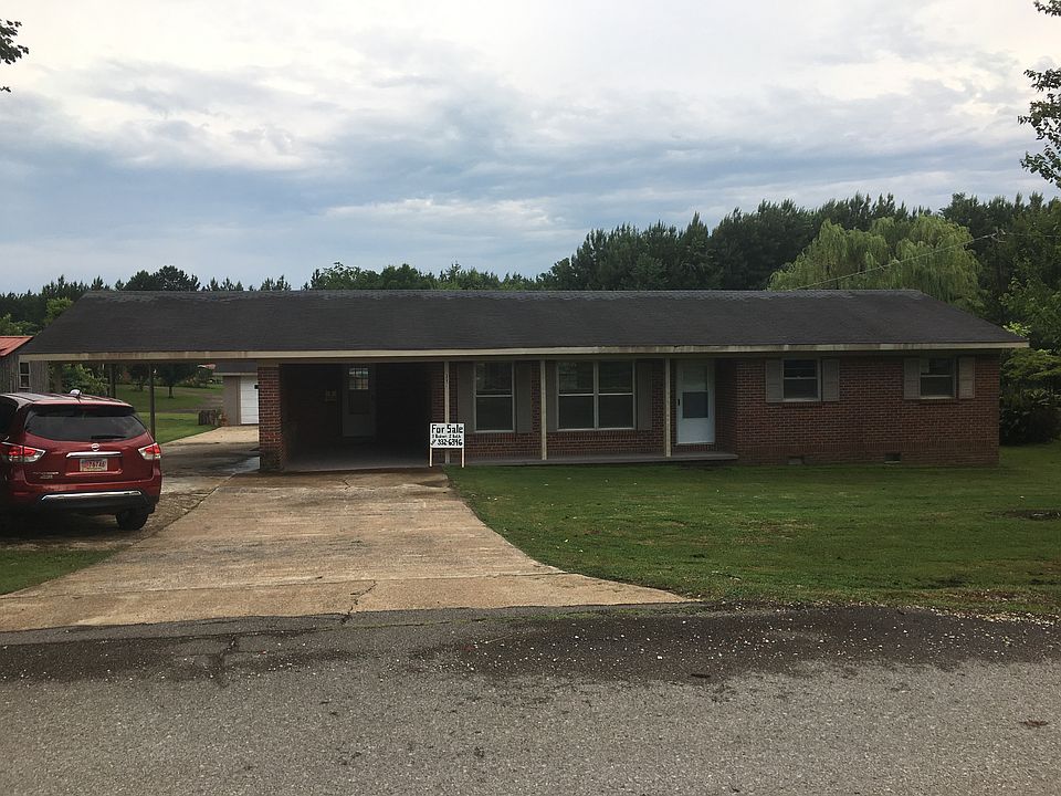 Nice brick home, 3 BR, 2 BA