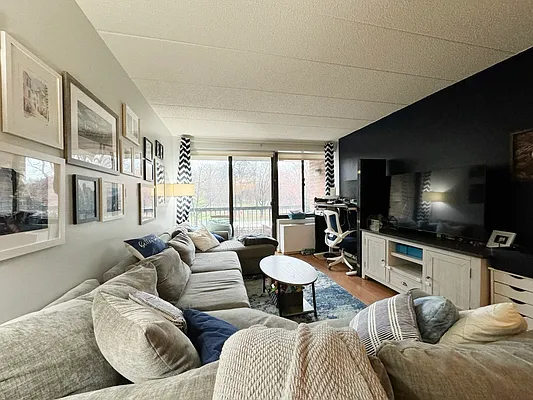 Rented by Pear NYC LLC | media 5