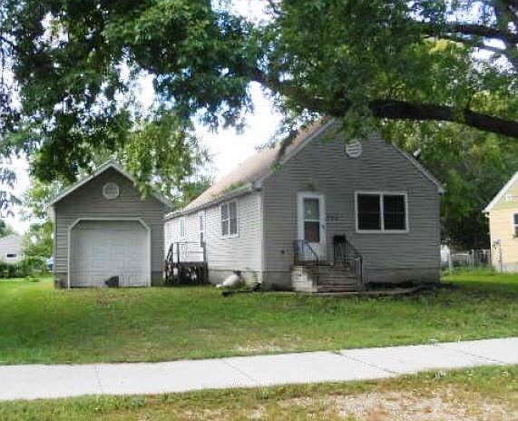 1st image of 705 N 13th St
