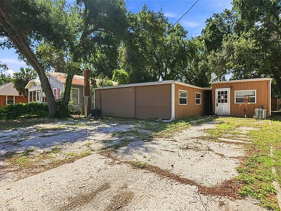 2nd image of 1672 10TH STREET