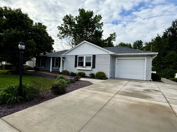 503 E Mefford Dr, Robinson, IL 62454