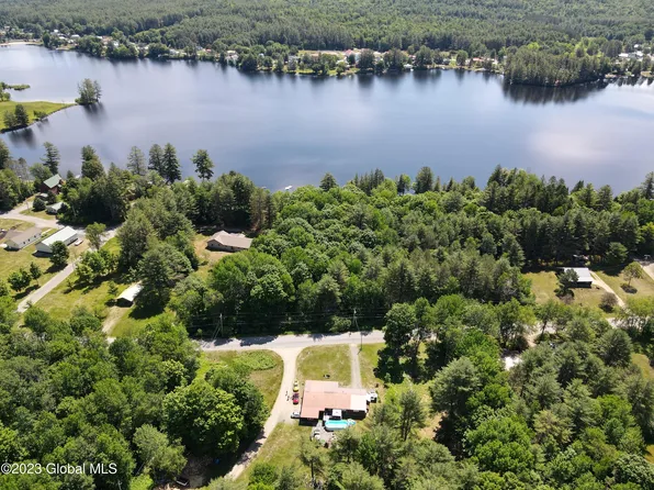 257 Algonquin Drive, Wells, NY 12190