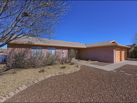 3rd image of 321 La Mirada Cir