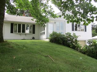 1909 S Lenz Rd, Ludington, MI 49431