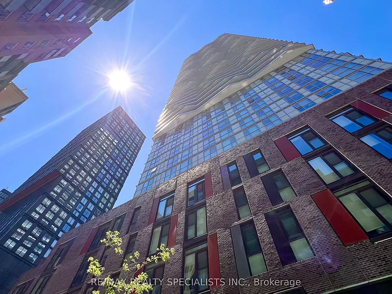 100 Dalhousie St #4011 — Photo 1