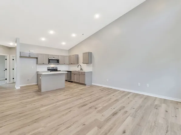 1023 S Edwards St #200, Wichita, KS 67213