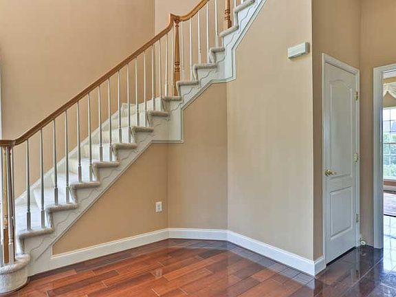 5th image of 2782 Middleton Farm Ct