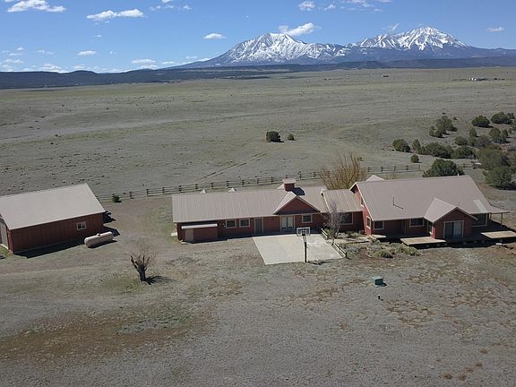 3rd image of 4505 Mountain View Dr