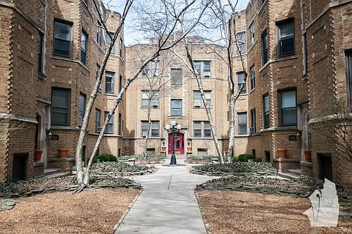 538 W Cornelia Ave #1S Photo 1