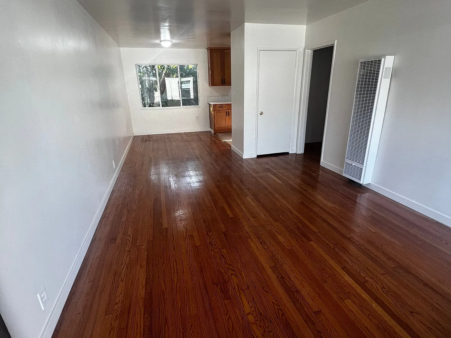 1 bed, 600 sqft, $1,500 — Photo 3