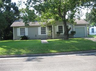 2530 Edgewood St, Liberty, TX 77575