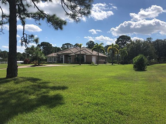 2nd image of 10615 Pine Needle Dr