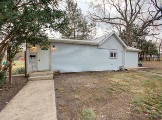 307 SW Circle Dr, Joliet, IL 60433