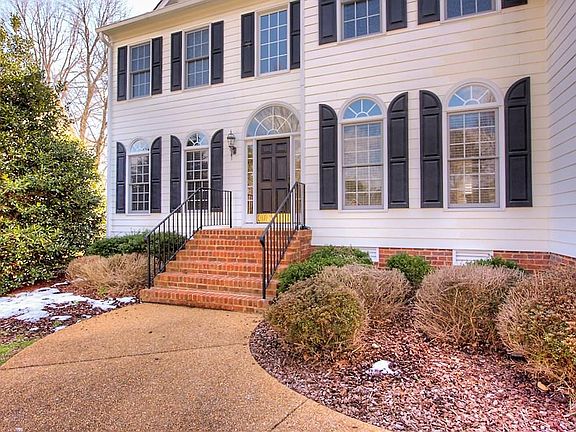 4th image of 13049 Mid Pines Dr