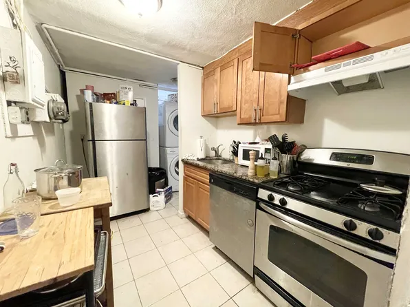 (undisclosed Address), Roxbury, MA 02120