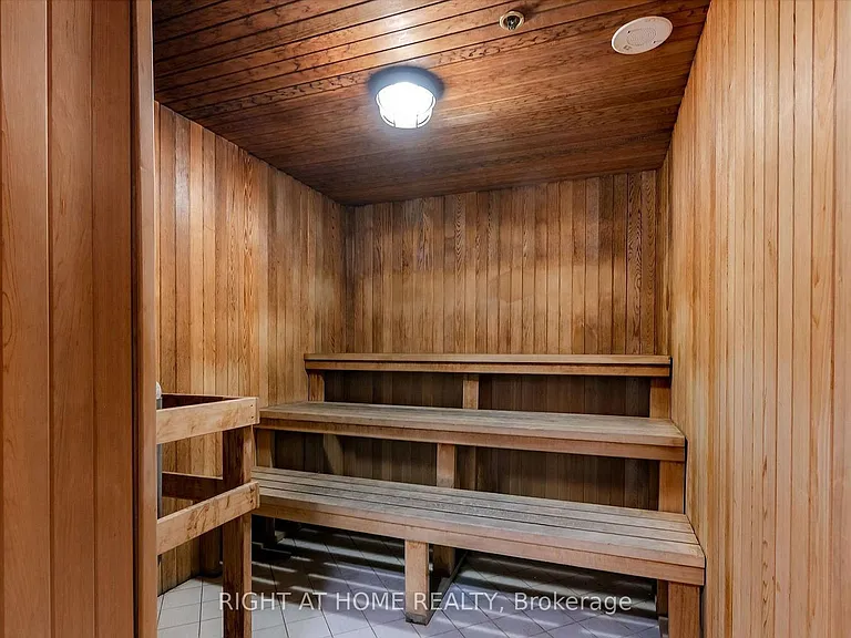 215 Sherway Gardens Rd #Penthouse 101 — Photo 19
