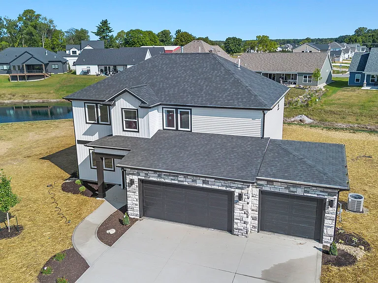 1298 Switchfoot Dr — Photo 2