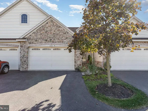232 Masonic Dr, Elizabethtown, PA 17022