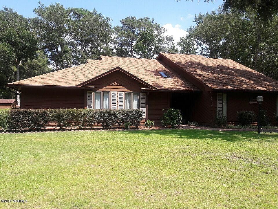 1st image of 5 Chesterfield Lake Dr