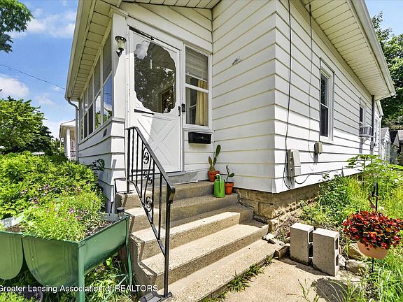 4th image of 1400 Glenrose Ave