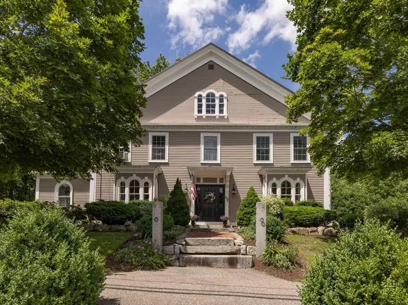 62 Main Street, Newfields, NH 03856