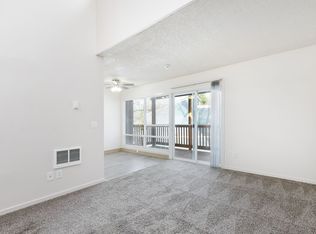 8600 SW Scholls Ferry Rd APT 42, Beaverton, OR 97008