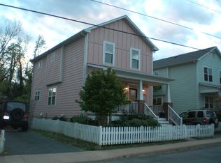 1000 Page St, Charlottesville, VA 22903