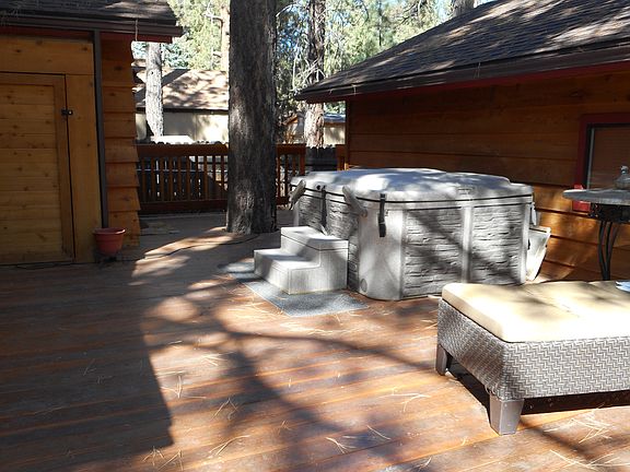 Deck with spa