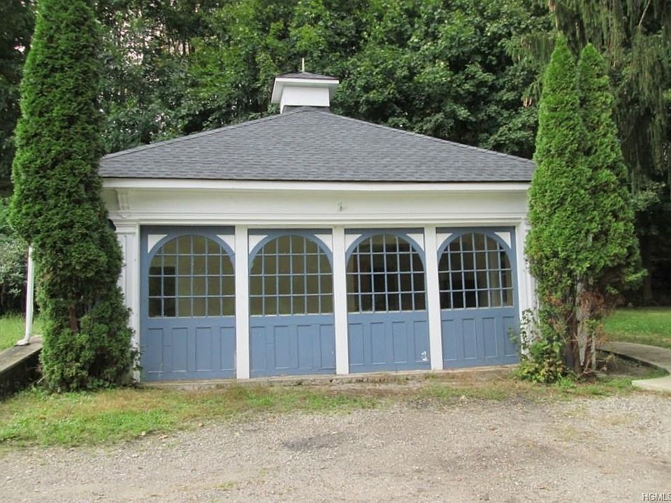 1st image of 90 Glenvue Dr