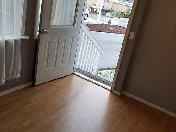 5th image of 1200 Lincoln St Unit 109