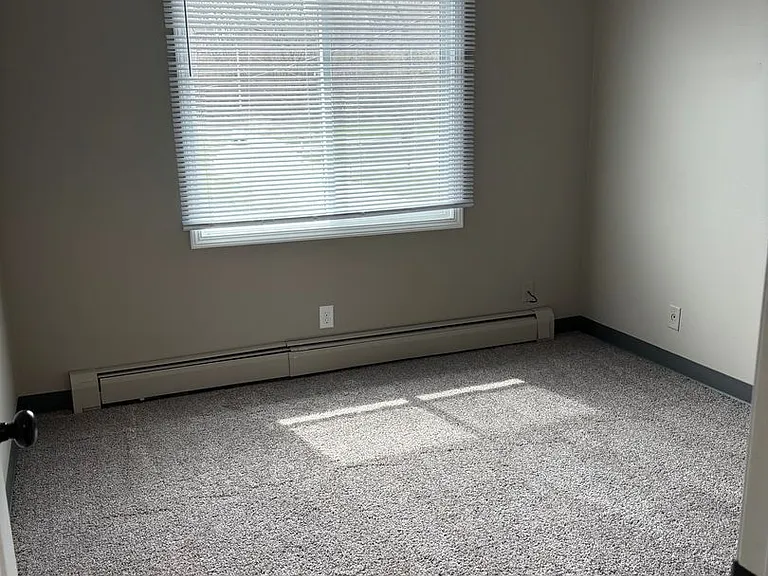 1705 Edgewood Dr NW — Photo 13