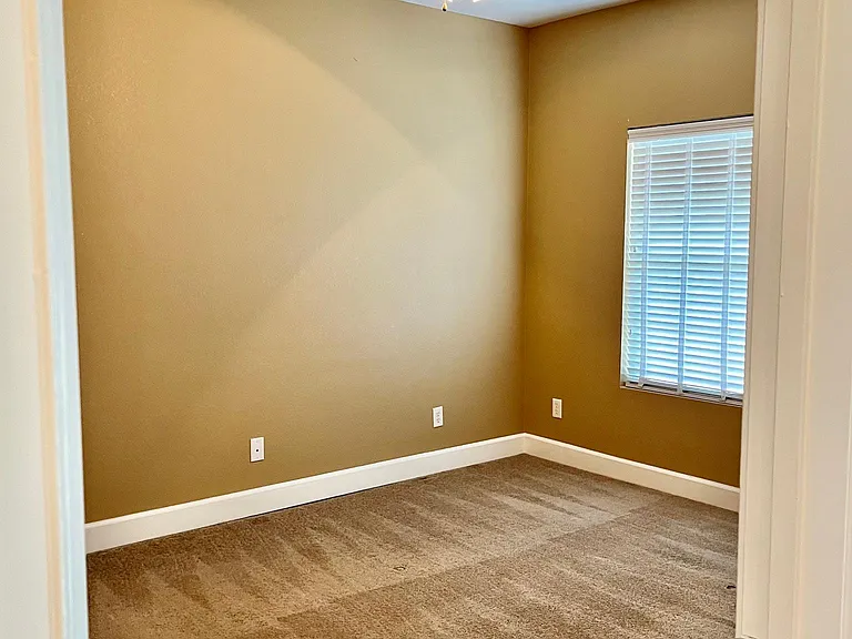 121 Shepards Way — Photo 8