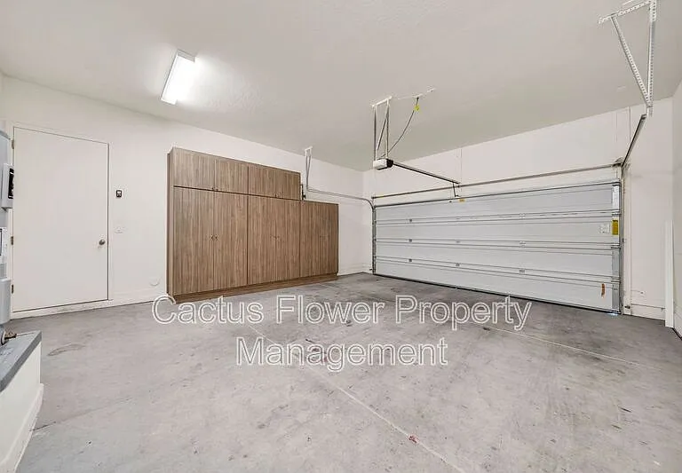 3067 N 33rd Pl — Photo 43