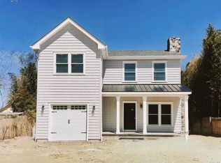 55 Carman St, Patchogue, NY 11772