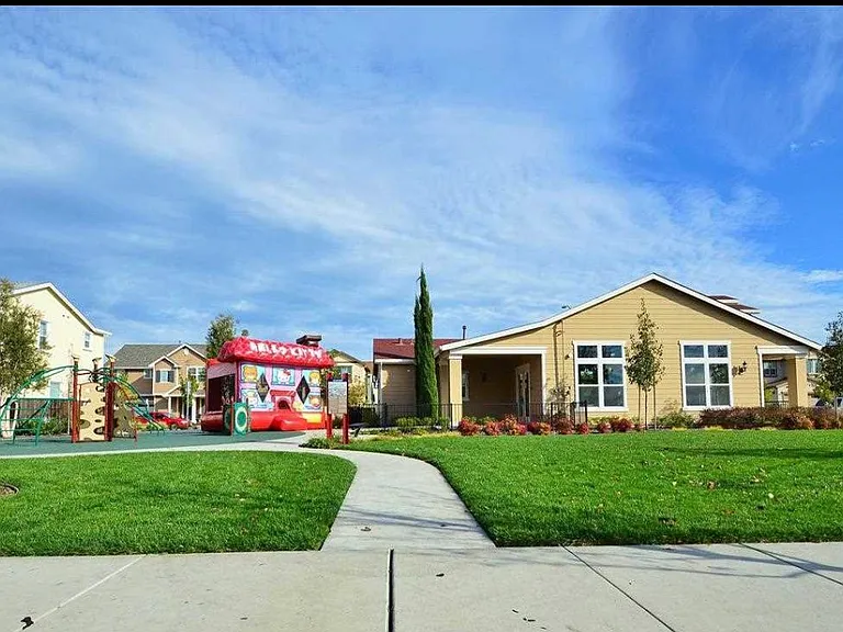 9421 Dunbar Dr — Photo 6