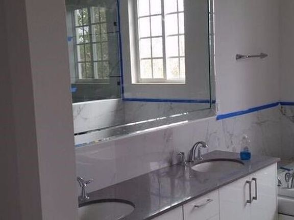 4th image of 2720 SW 81st Ave #0