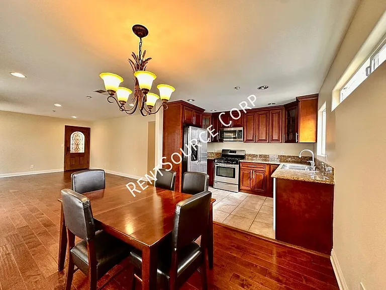 4220 Fair Ave #206 — Photo 7