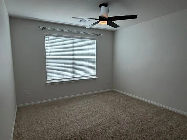101 Lbj Ln — Photo 13