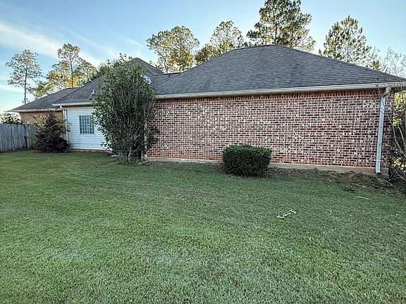 3rd image of 63 Sweet Birch Dr