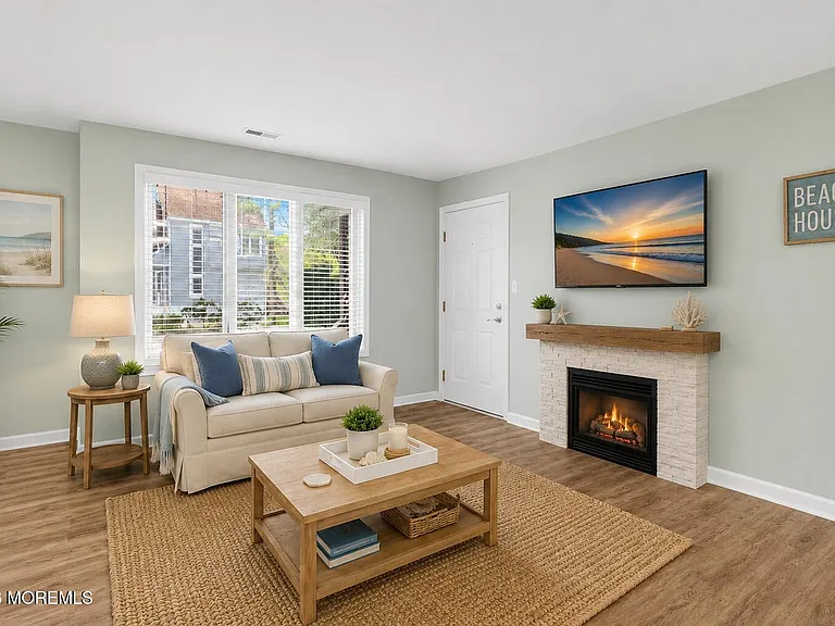 1 Central Ave #8 — Photo 16