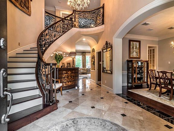 3rd image of 3019 Acorn Wood Way