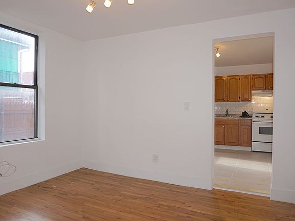 2nd image of 171 Bay 17th St APT 2A